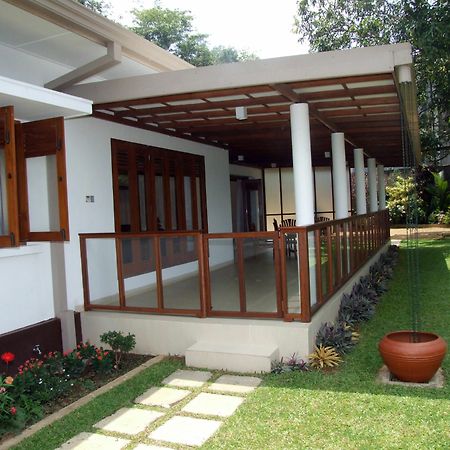 Serene Villa Ratnapura Buitenkant foto