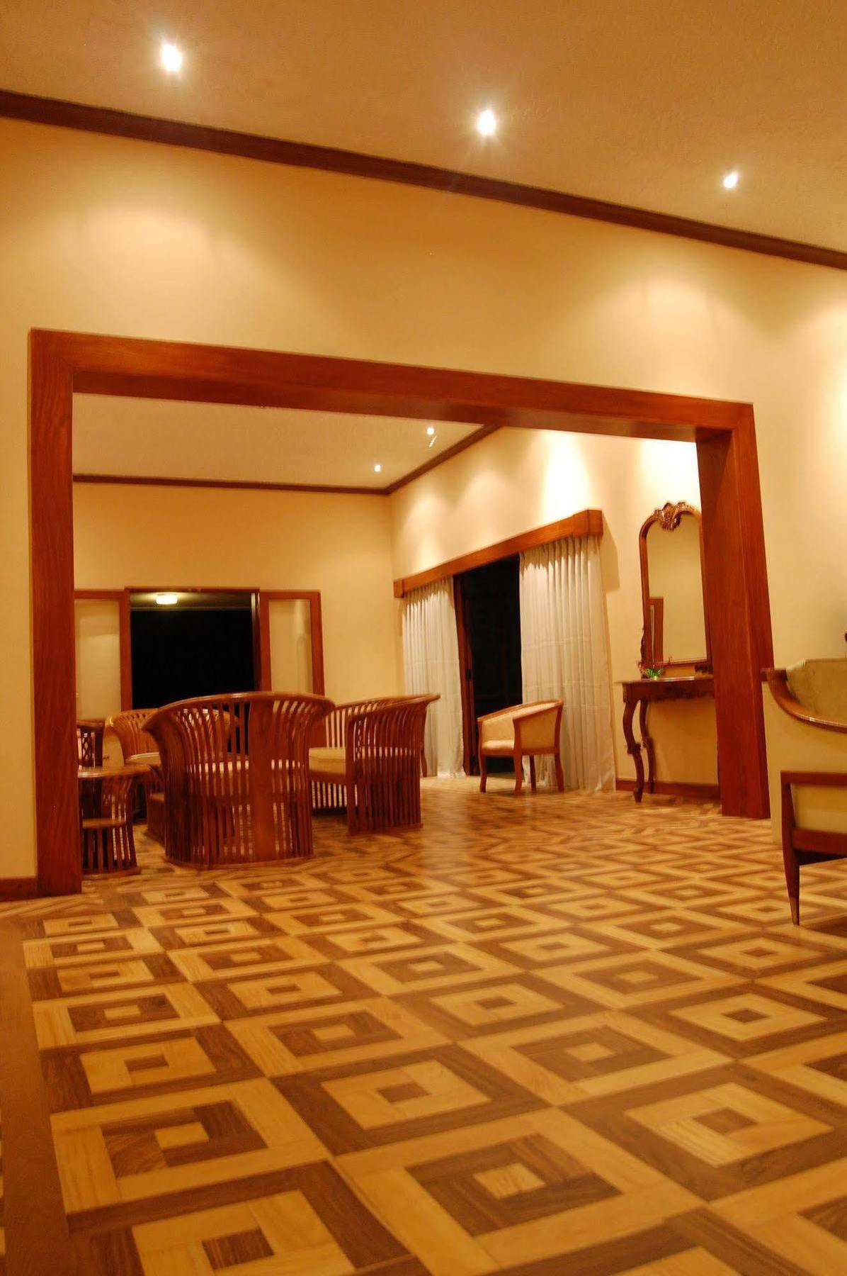 Serene Villa Ratnapura Buitenkant foto