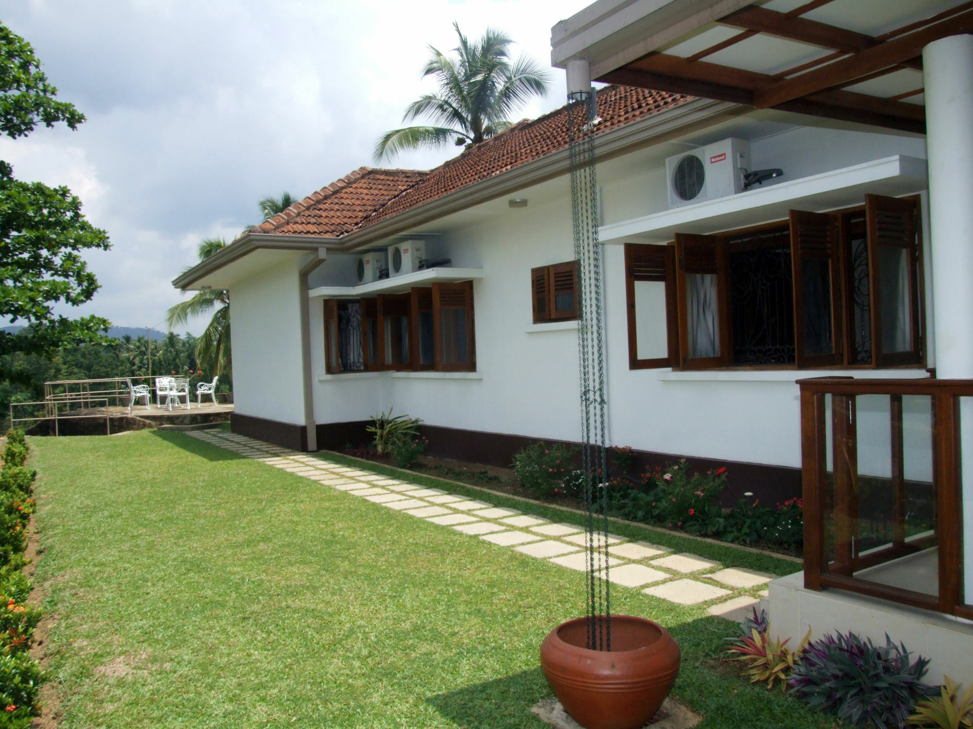 Serene Villa Ratnapura Buitenkant foto