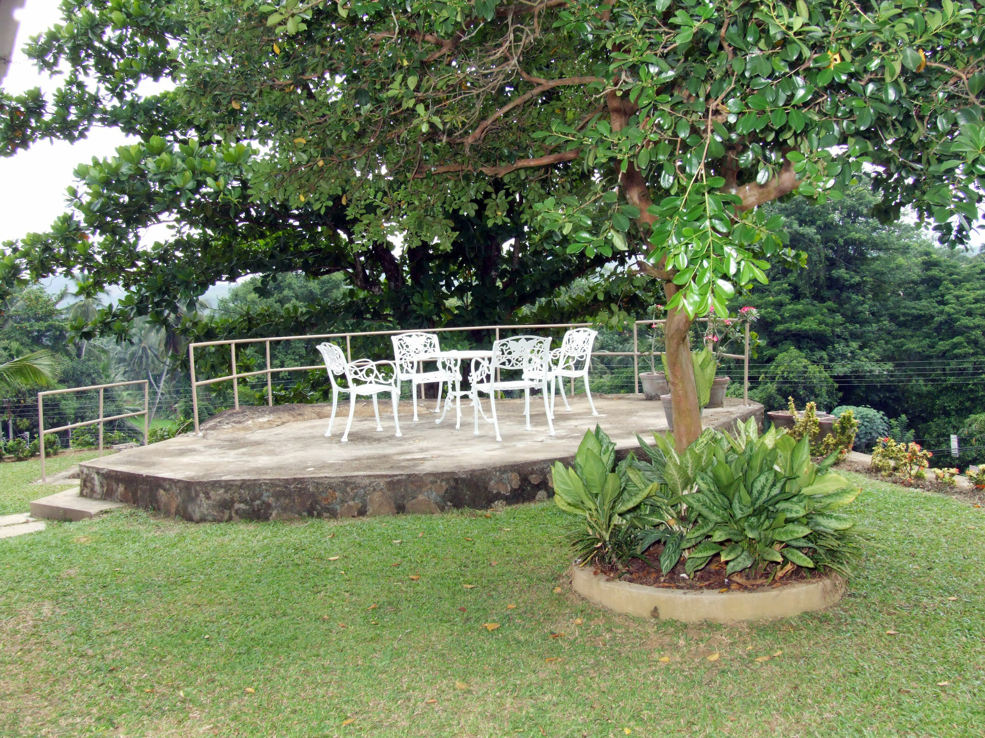 Serene Villa Ratnapura Buitenkant foto